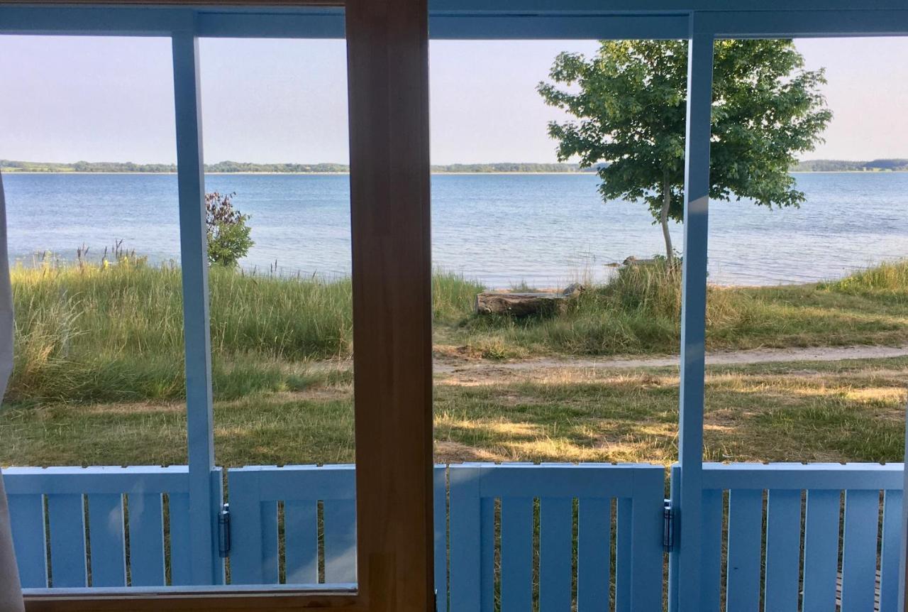 Tiny Beach House Barkelsby Экстерьер фото